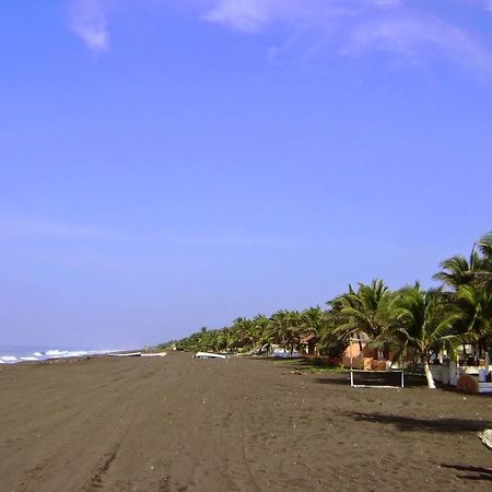 Tortugas Place Hotel Y Bungalos Монтеррико Екстер'єр фото