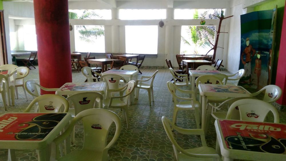 Tortugas Place Hotel Y Bungalos Монтеррико Екстер'єр фото